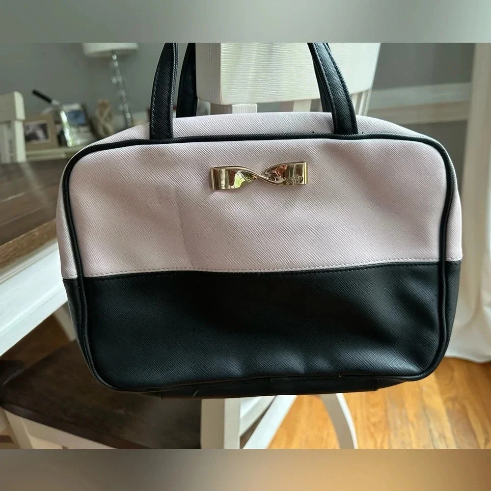 Victoria’s secret cosmetics bag